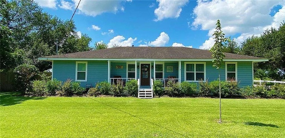 1701 Rabbit Ln, Lake Charles, LA 70605 - photo 1