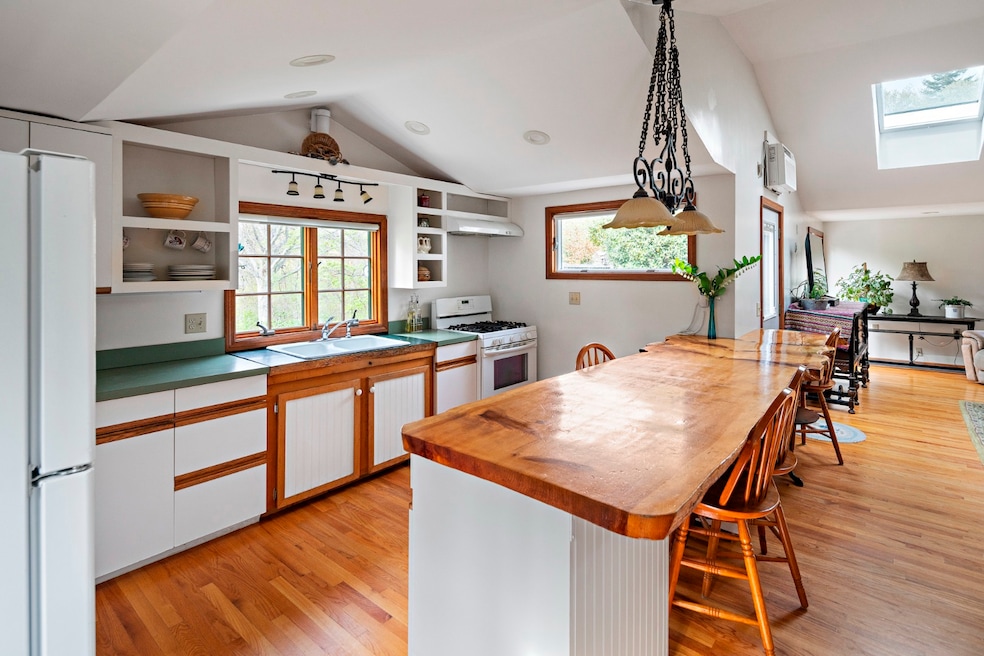 496 Lamberts Cove Rd, Vineyard Haven, MA 02568 - photo 1