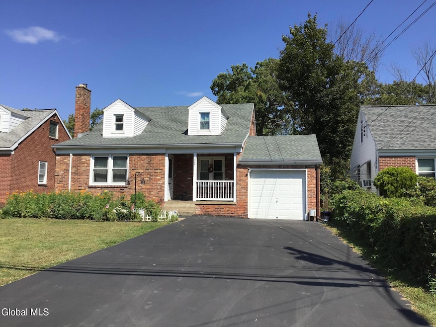 Pending $297,000 • Co-Listing Agent