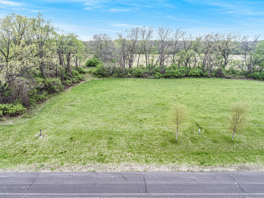 4700 Nantucket Dr unit 14, Jackson, MI 49203 - photo 1