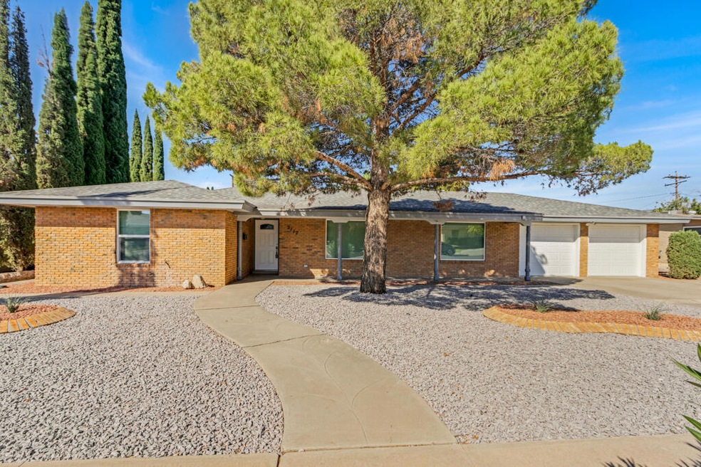 2117 Whitcomb St, El Paso, TX 79925 - photo 1