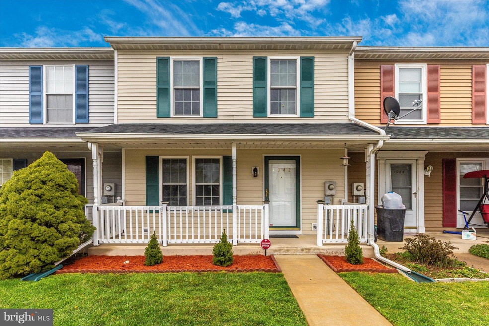 1542 Violet Dr, Hagerstown, MD 21740 - photo 1