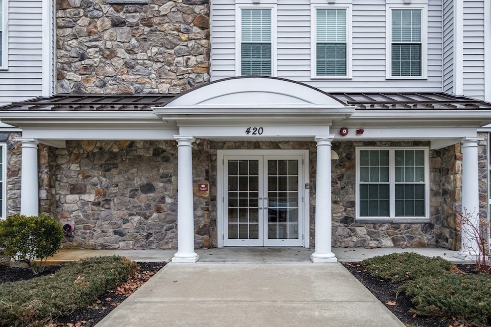 Sold $570,000 • Co-Listing Agent