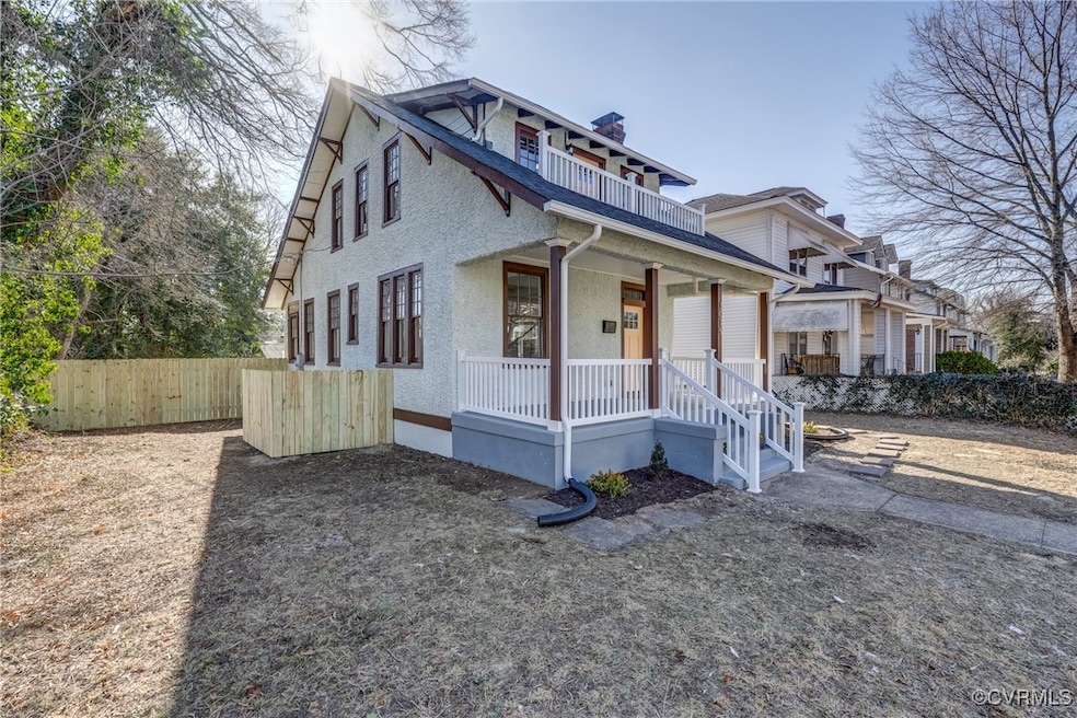This c1920 Craftman Cottage has been thoughtfully