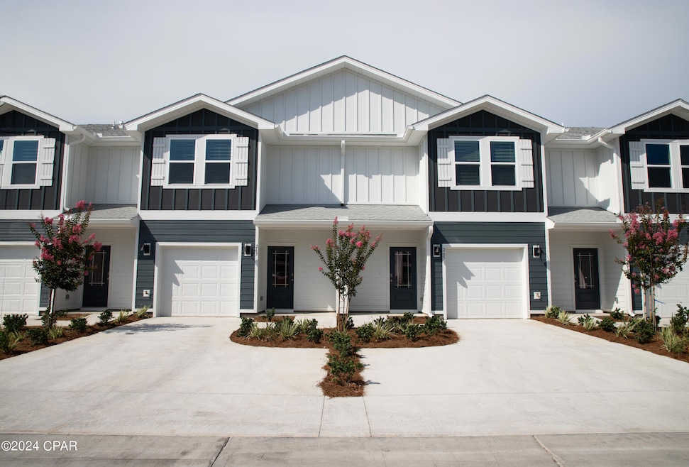 For Sale $324,900 • Co-Listing Agent