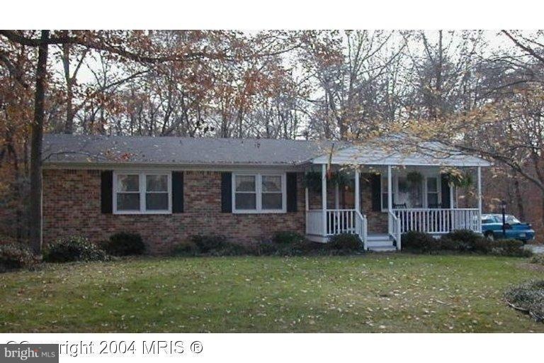 26120 Cresent Ln, Mechanicsville, MD 20659 - photo 1