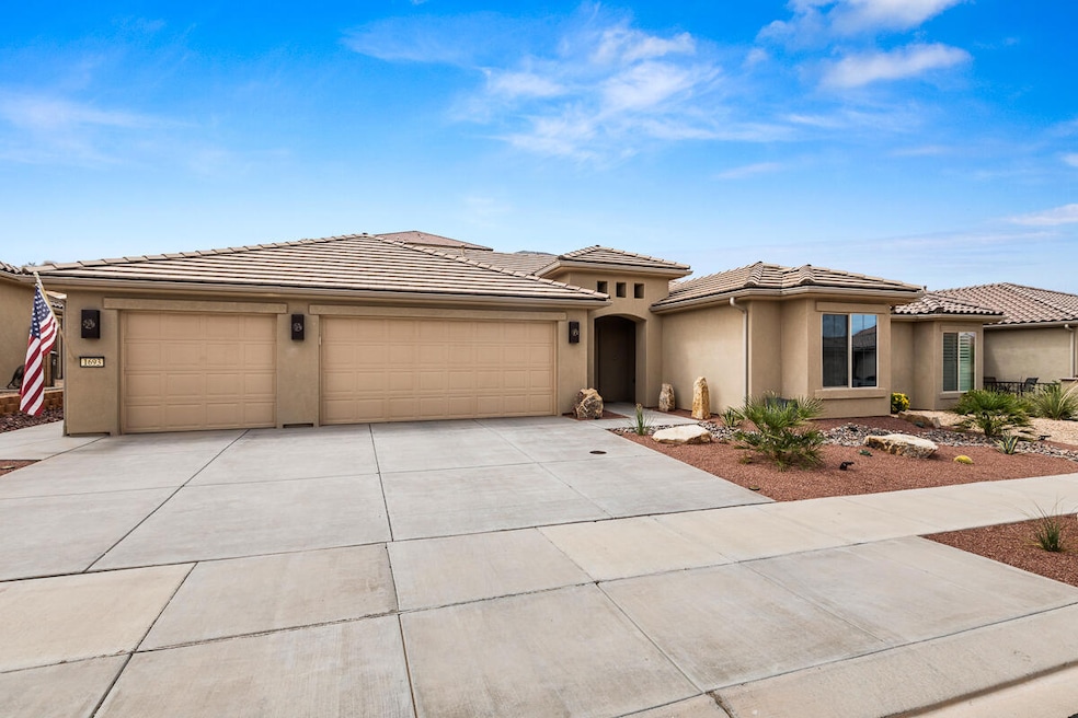 1693 W Whitestone Dr-1