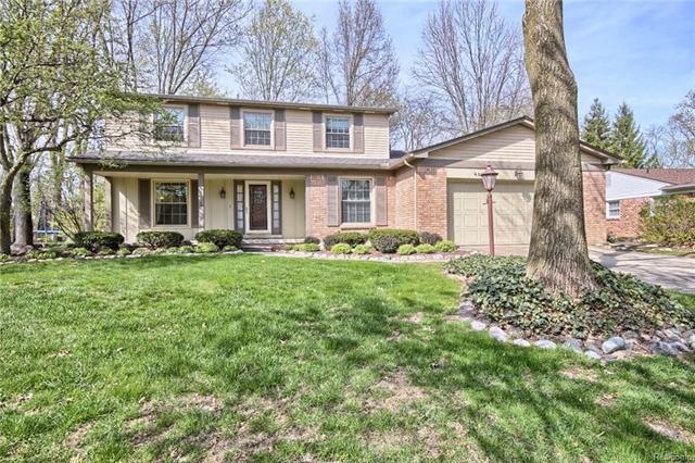 Welcome to 45208 Pinetree Drive!