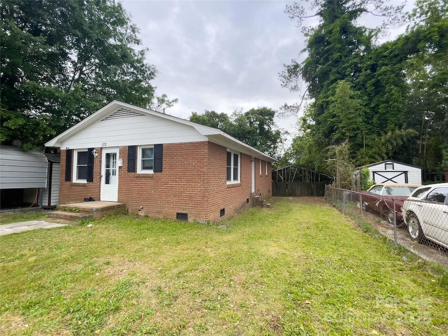 102 Wilson St, Clover, SC 29710 - photo 1