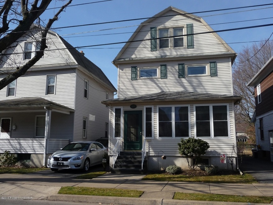 109 E Vaughn St, Kingston, PA 18704 - photo 1