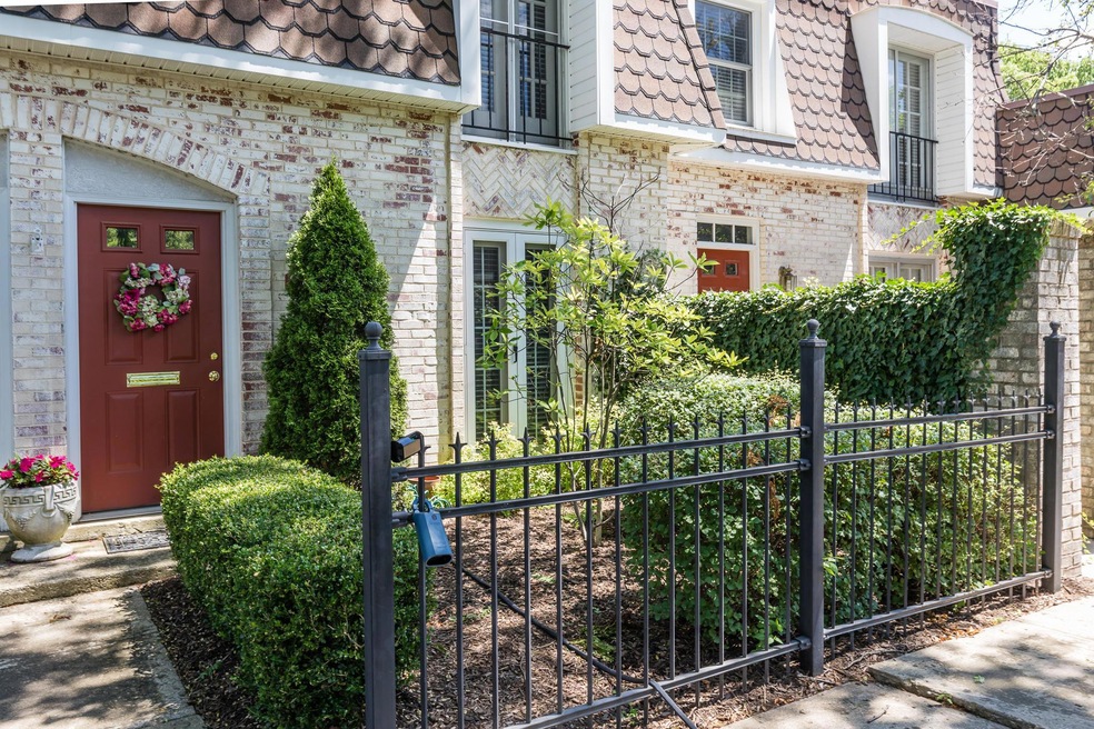 2764 Chateau Circle-02