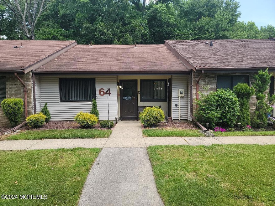 64 overlook way front