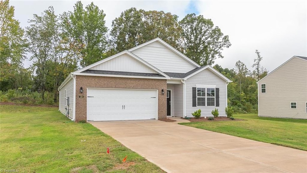 *Photos are of model home and are for representational use only*