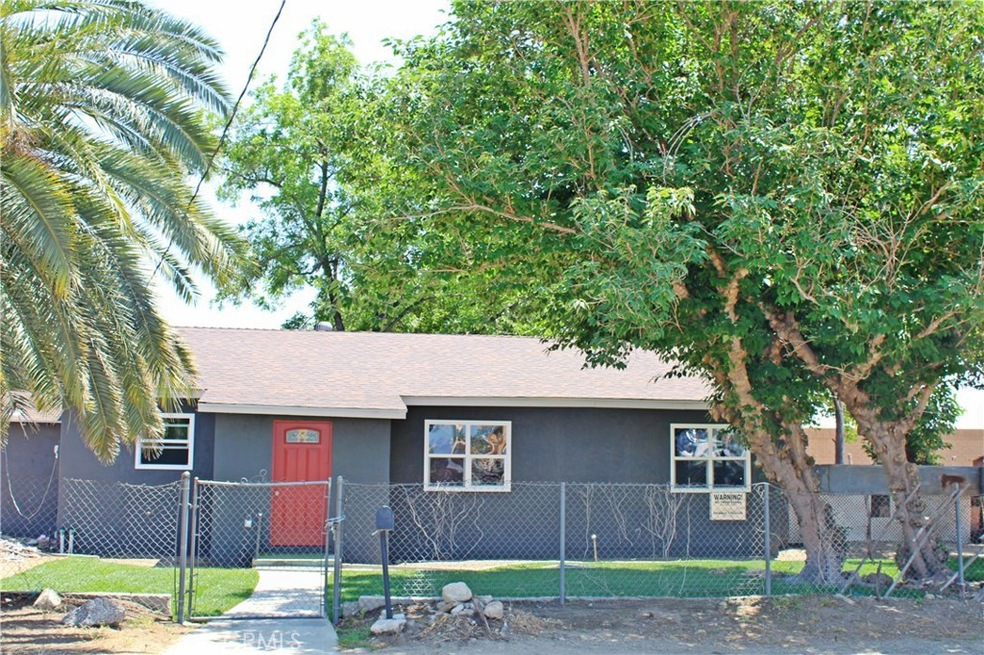 14641 Washington Dr, Fontana, CA 92335 - photo 1