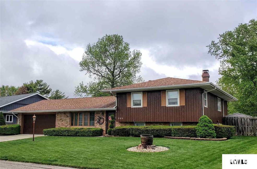 380 Northgate St, Lincoln, IL 62656 - photo 1