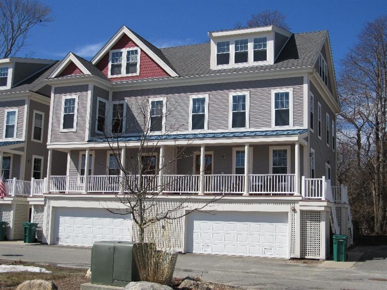 9 Honora Ln, Buzzards Bay, MA 02532 - photo 1