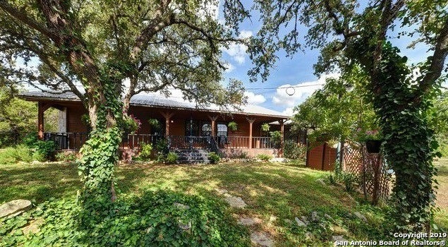 1002 County Road 242, Hondo, TX 78861 - photo 1