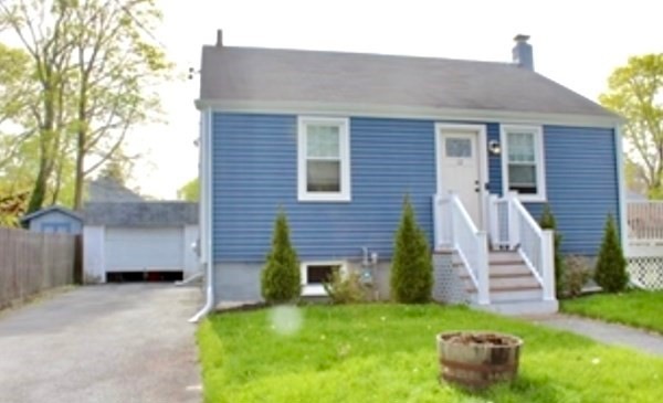 12 Hitch St, Fairhaven, MA 02719 - photo 1