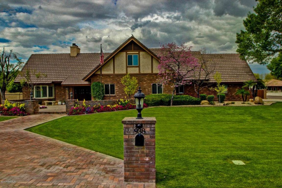 938 E Myrna Ln, Tempe, AZ 85284 - photo 1