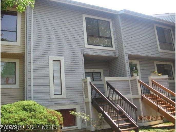 5794 Village Green Dr unit 3/579, Alexandria, VA 22309 - photo 1