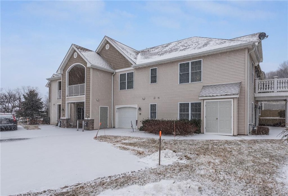 714 Pine Hill Blvd unit 714, Plymouth, CT 06782 - photo 1