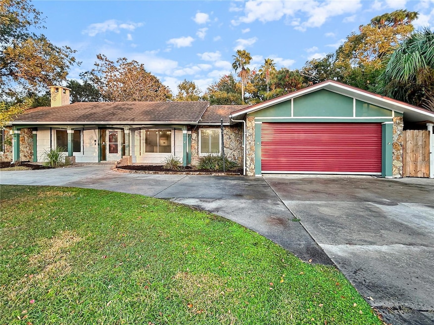 16206 Sea Pines Dr, Hudson, FL 34667 - photo 1