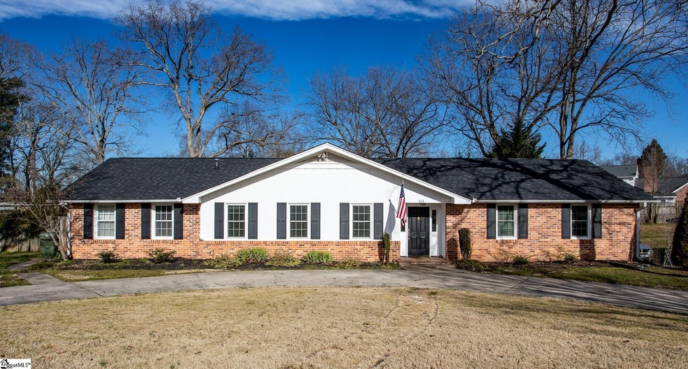 512 Brooks Rd, Mauldin, SC 29662 - photo 1