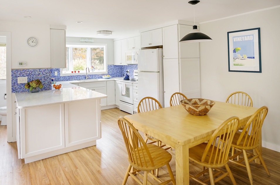 Kitchen with dining area