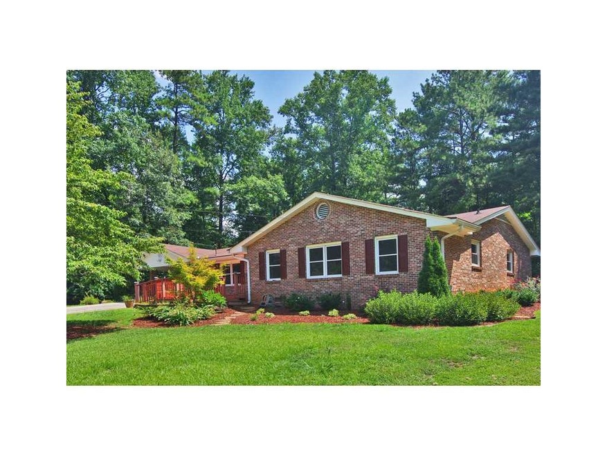Exterior Front. Welcome home to your 4/2 all brick