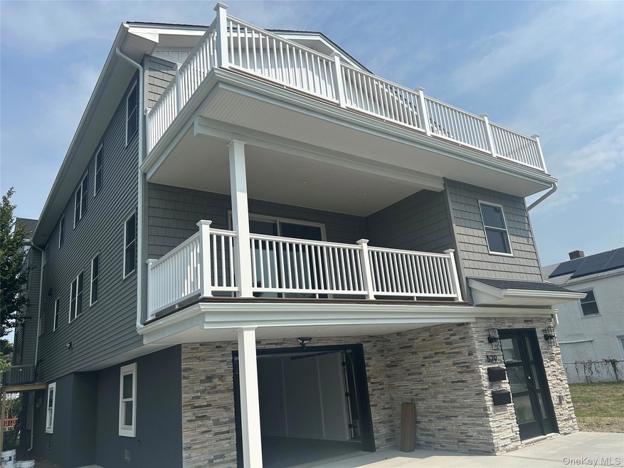 529 E Chester St unit Lower, Long Beach, NY 11561 - photo 1