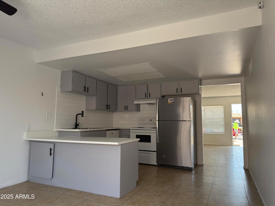 5318 W Turney Ave unit 2, Phoenix, AZ 85031 - photo 1