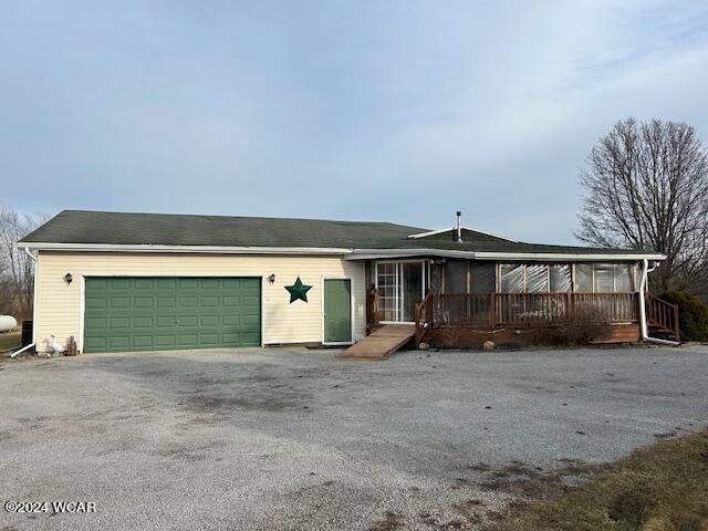 7453 Sandusky Rd, Lima, OH 45801 - photo 1