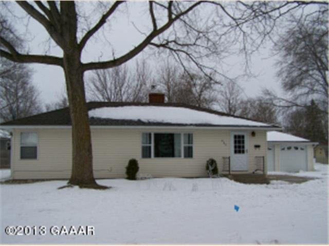 800 Westwood Dr, Alexandria, MN 56308 - photo 1