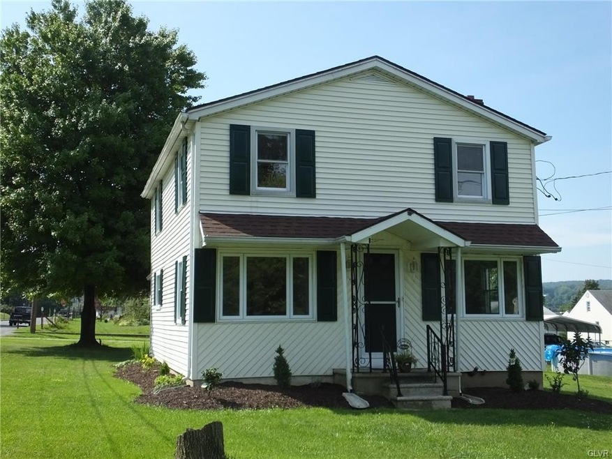 240 Spruce St, Walnutport, PA 18088 - photo 1