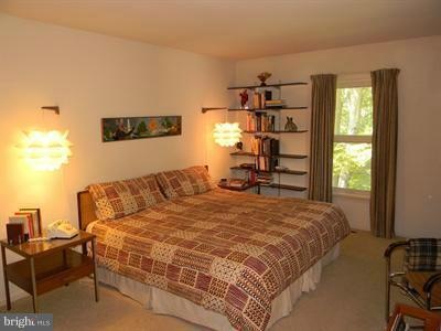 9417 Copenhaver Dr, Potomac, MD 20854 - photo 1