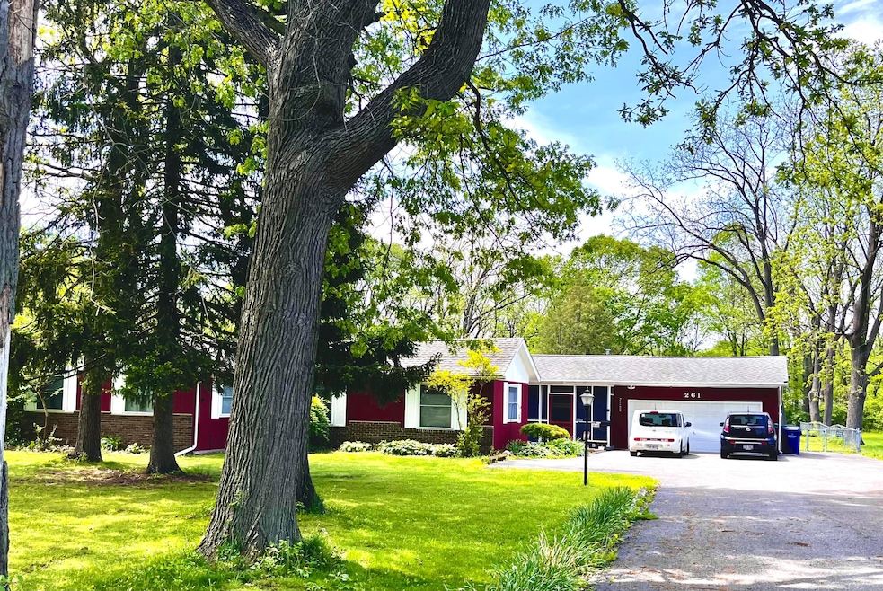 261 Robinwood Ave, Columbus, OH 43213 - photo 1