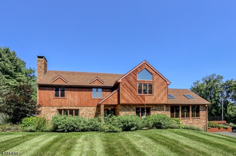 9 Ironia Rd, Chester Twp., NJ 07930 - photo 1