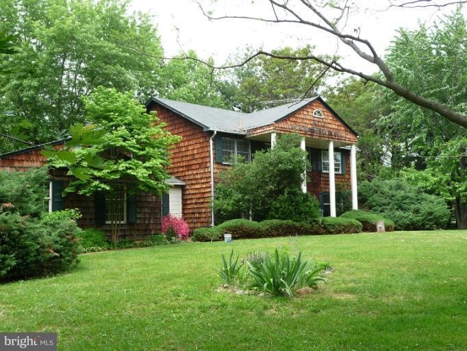 15799 Southern Cross Ln unit FRONT DOOR, Round Hill, VA 20141 - photo 1