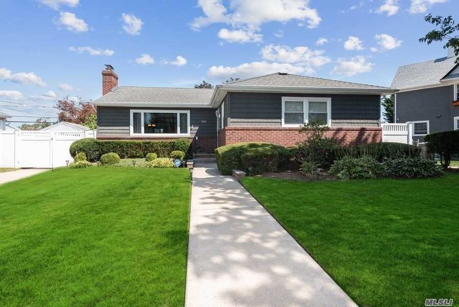 503 Ayers Place, Oceanside, NY 11572 - photo 1