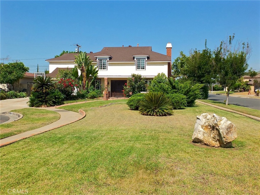 4255 Clubhouse Dr, Lakewood, CA 90712 - photo 1