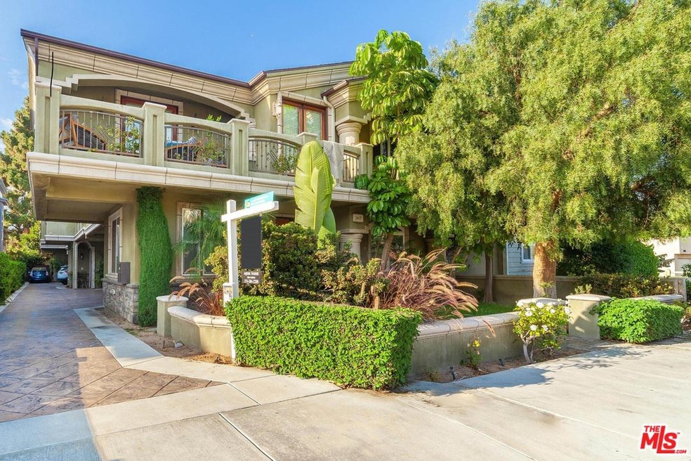 2417 Carnegie Ln unit B, Redondo Beach, CA 90278 - photo 1