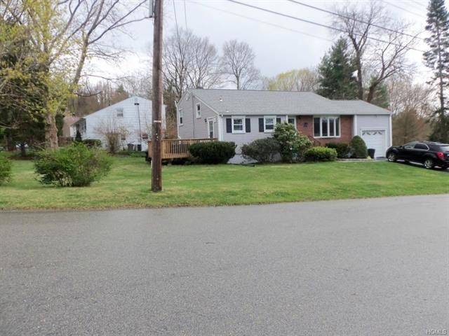 1 Hood Place, Cortlandt Manor, NY 10567 - photo 1