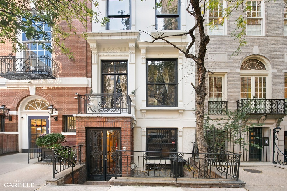 For Sale $6,975,000 • Co-Listing Agent