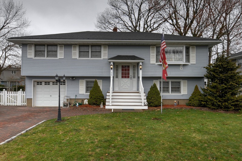 26 Kuhn Ct, Saddle Brook, NJ 07663 - photo 1