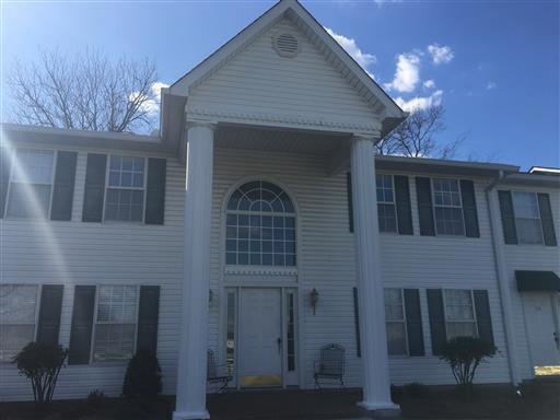 714 Whitthorne St, Shelbyville, TN 37160 - photo 1