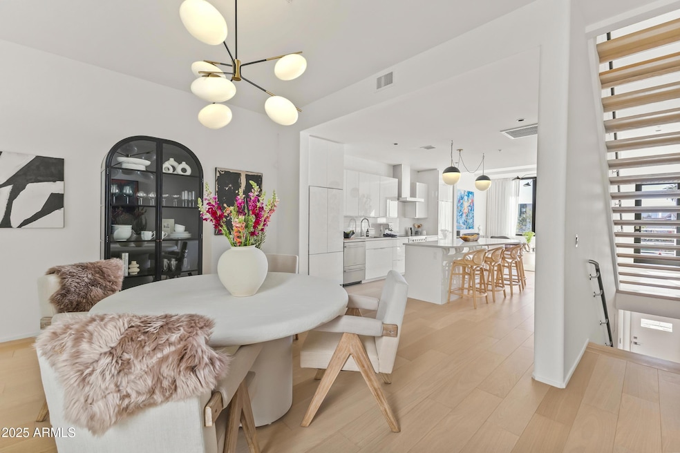 Dining Room & Kitchen