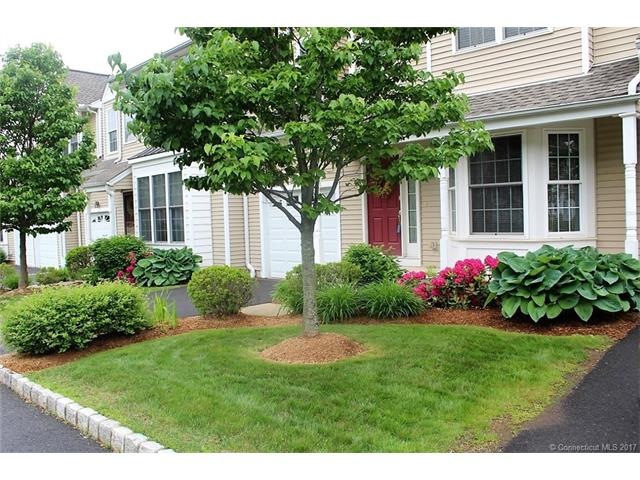 Beautifully landscaped complex.