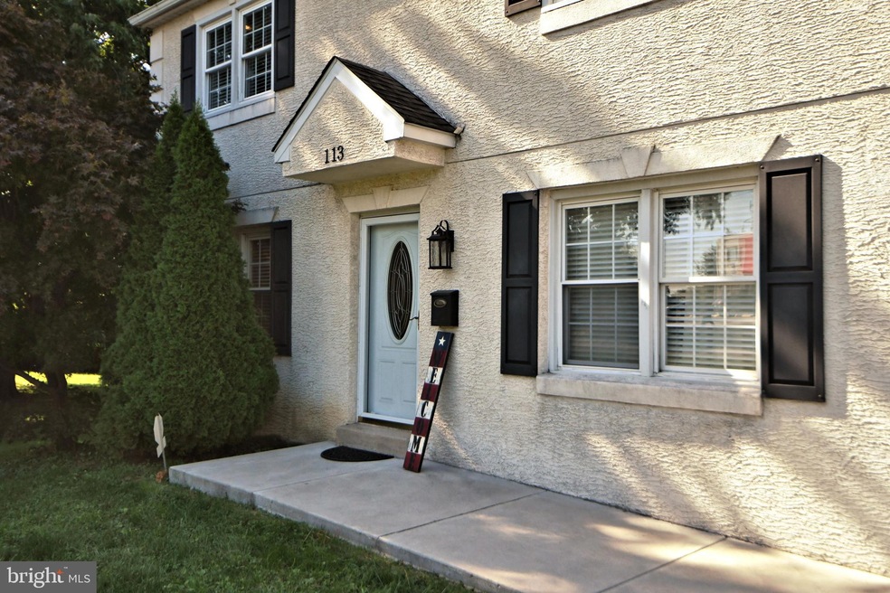 113 W North Ln, Conshohocken, PA 19428 - photo 1