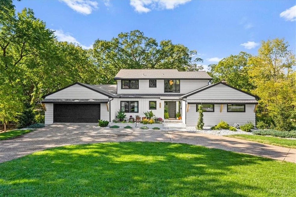 6309 Robinhood Dr, Shawnee, KS 66203 - photo 1