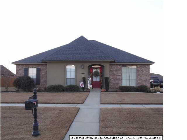Beautiful Home in Sandy Creek Subdivision